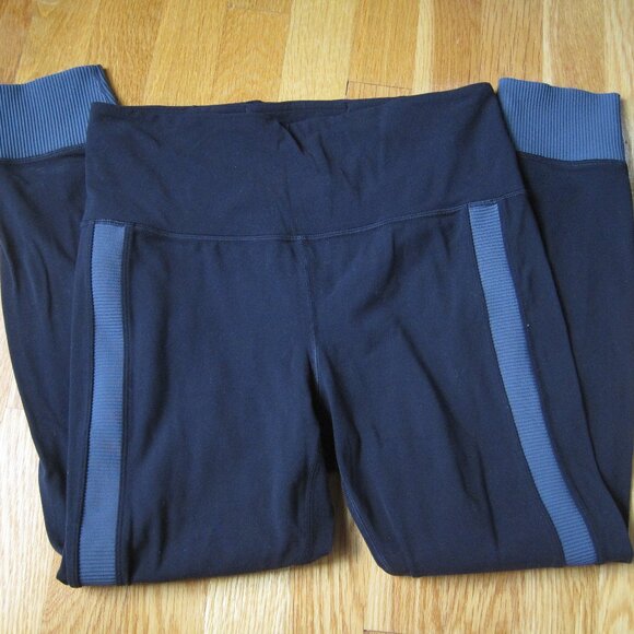 Athleta Elation Rib Trim 7/8 Tight Legging Black and Anthracite Gray Size M - Picture 3 of 9